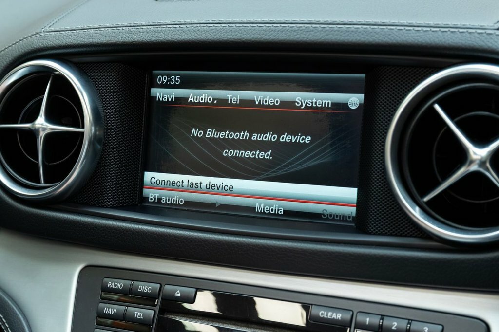 Mercedes-Benz SL Class Sl 400 Amg Sport #21