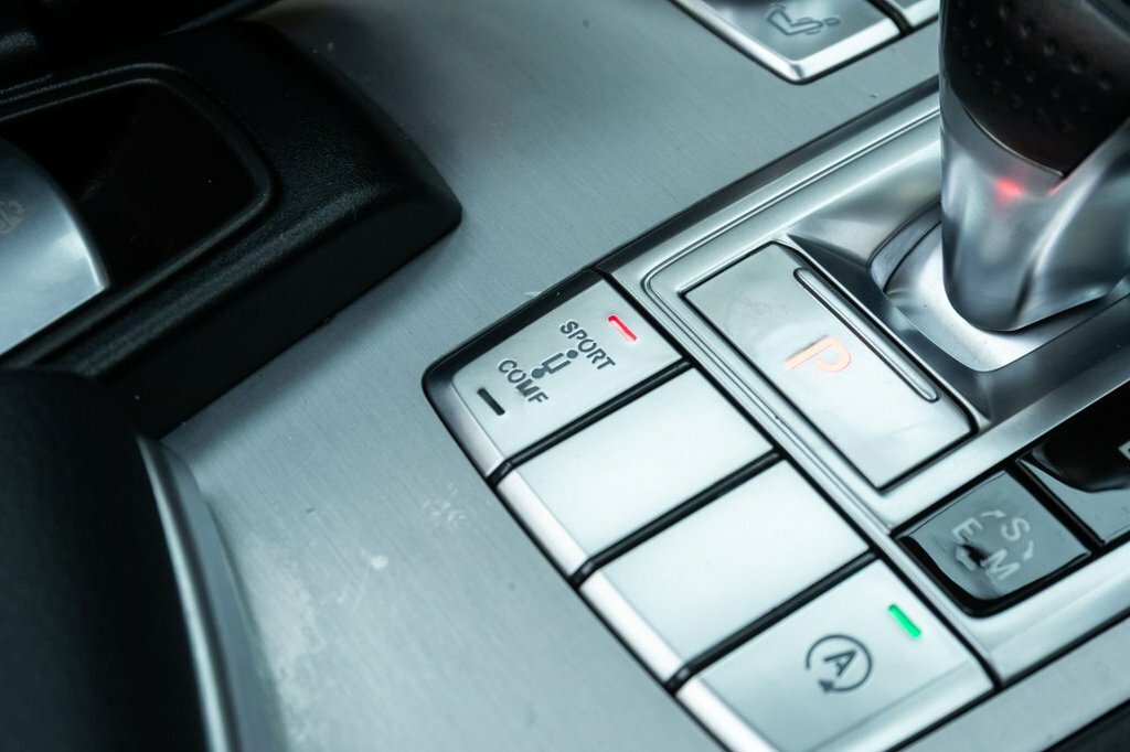 Mercedes-Benz SL Class Sl 400 Amg Sport #32