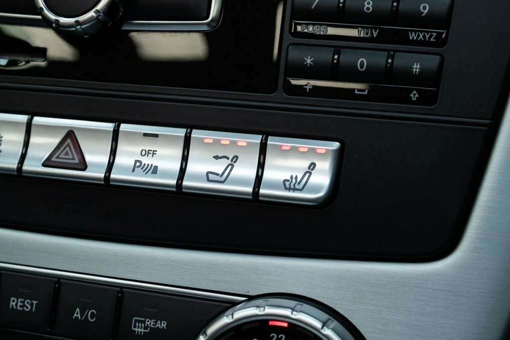 Mercedes-Benz SL Class Sl 400 Amg Sport #28