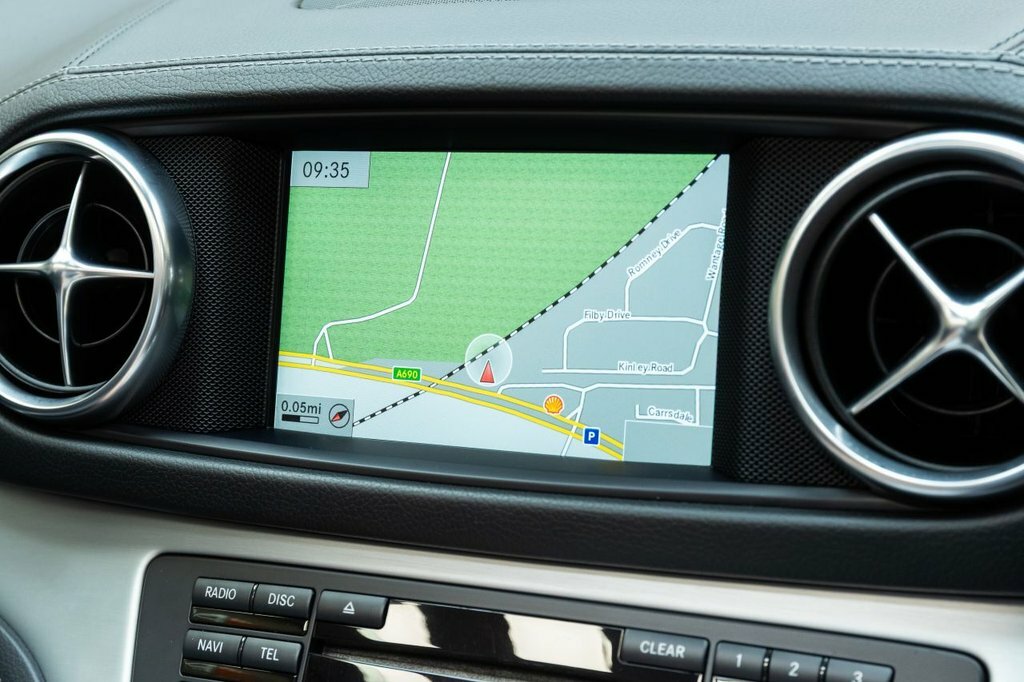 Mercedes-Benz SL Class Sl 400 Amg Sport #22
