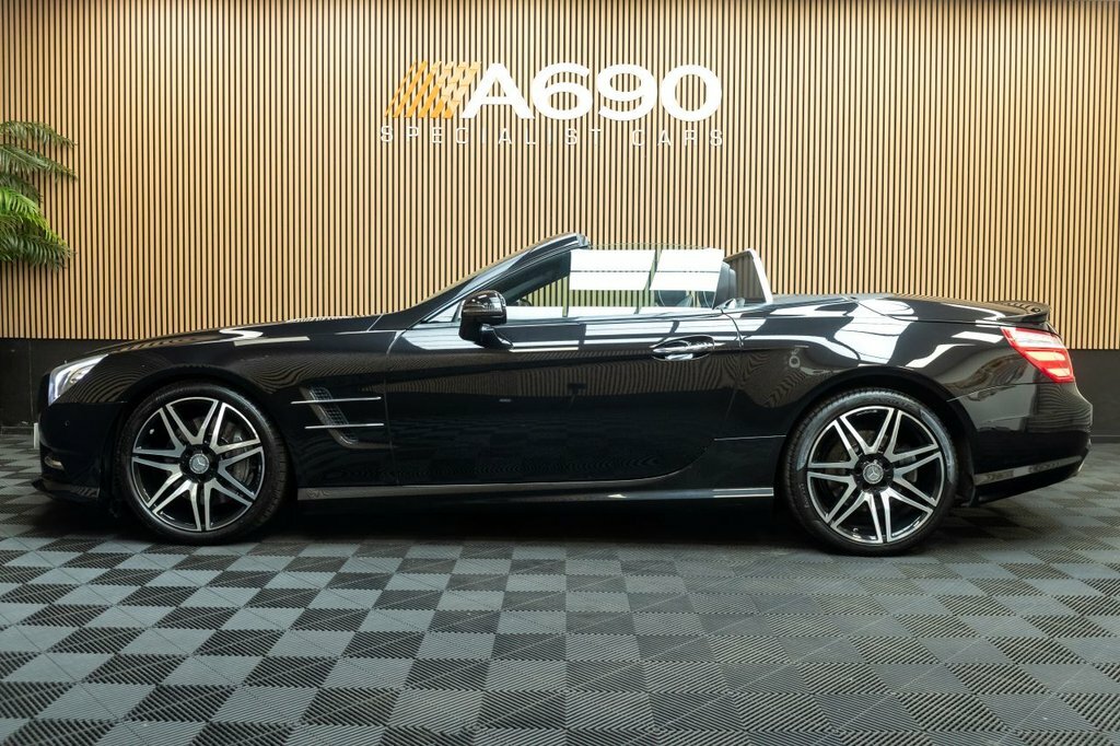 Mercedes-Benz SL Class 3L Amg Sport Black #4