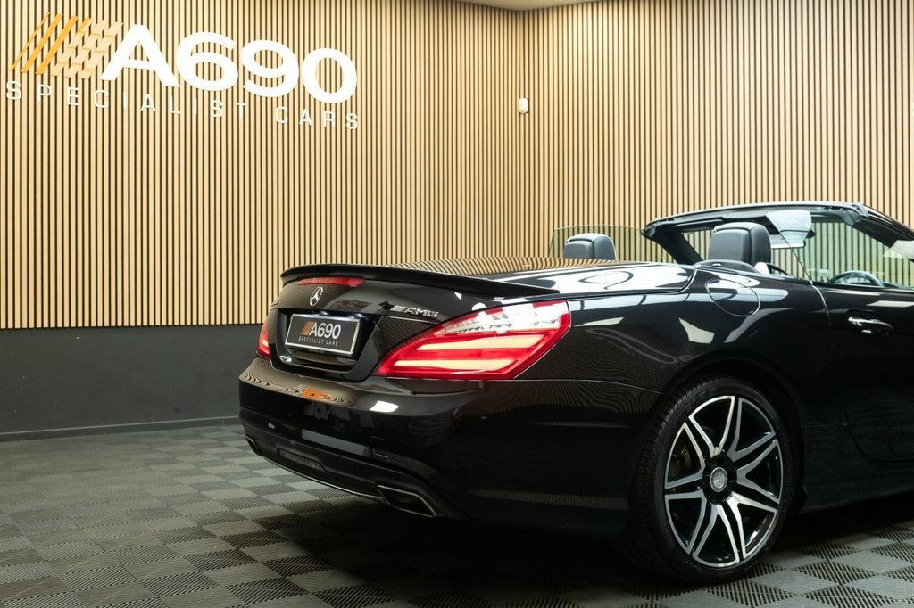 Mercedes-Benz SL Class Sl 400 Amg Sport #12