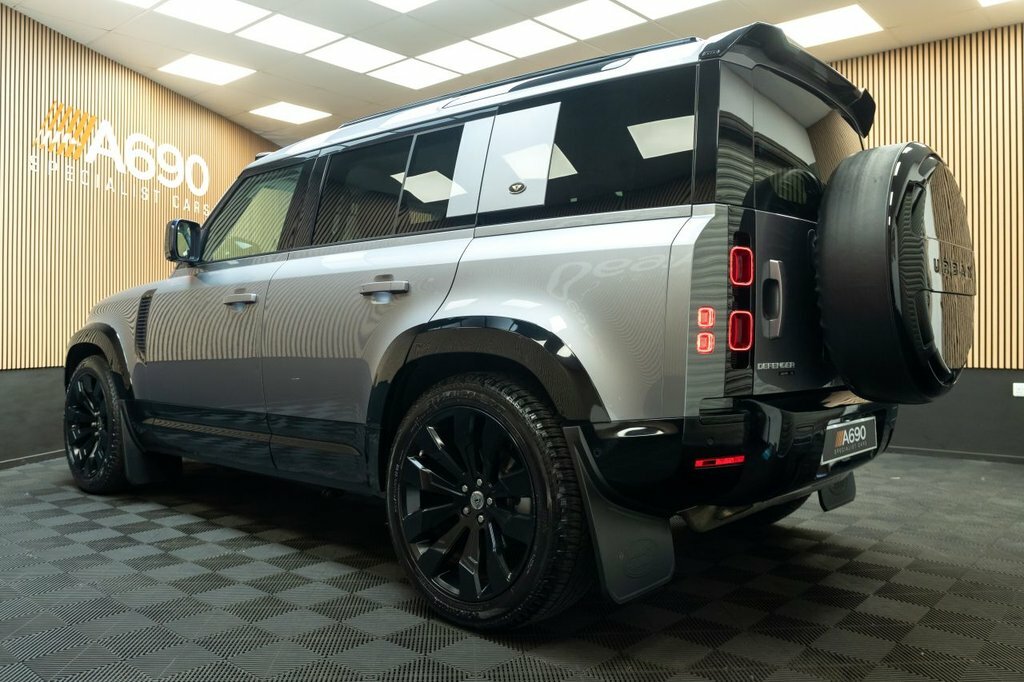 Land Rover Defender 110 2L Se Grey #5