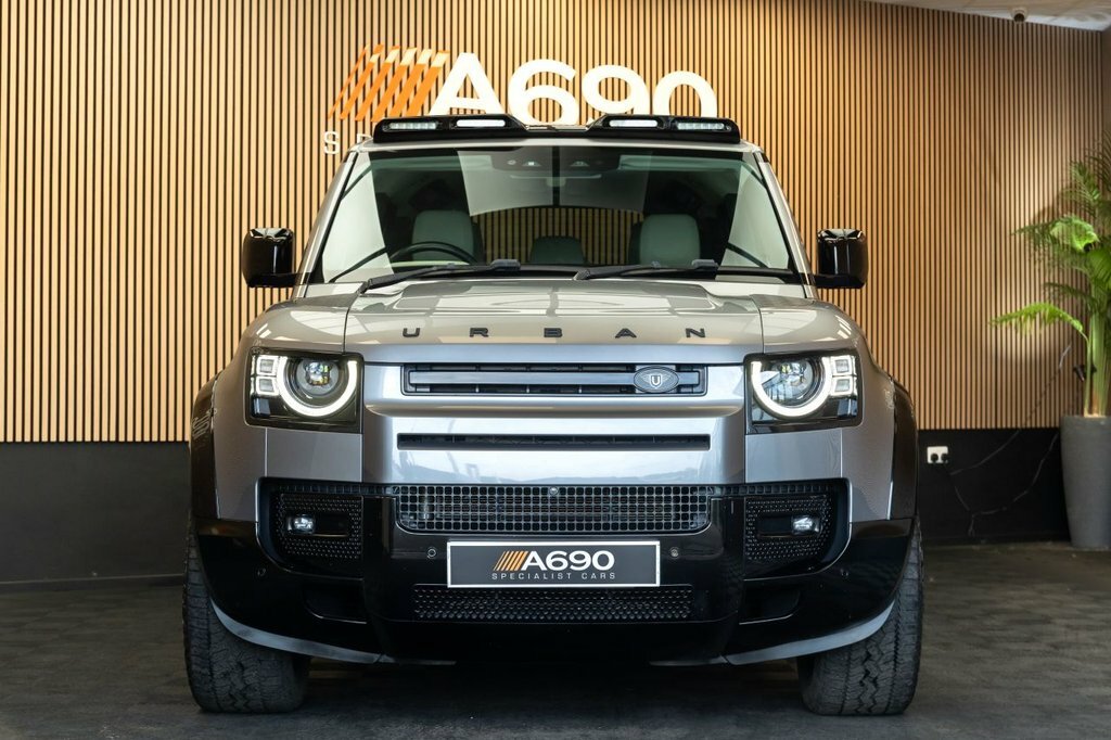 Land Rover Defender 110 2L Se Grey #2