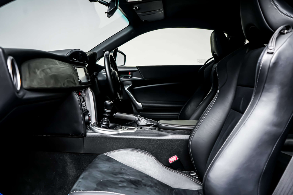 Toyota GT86 D-4s Pro Black #7