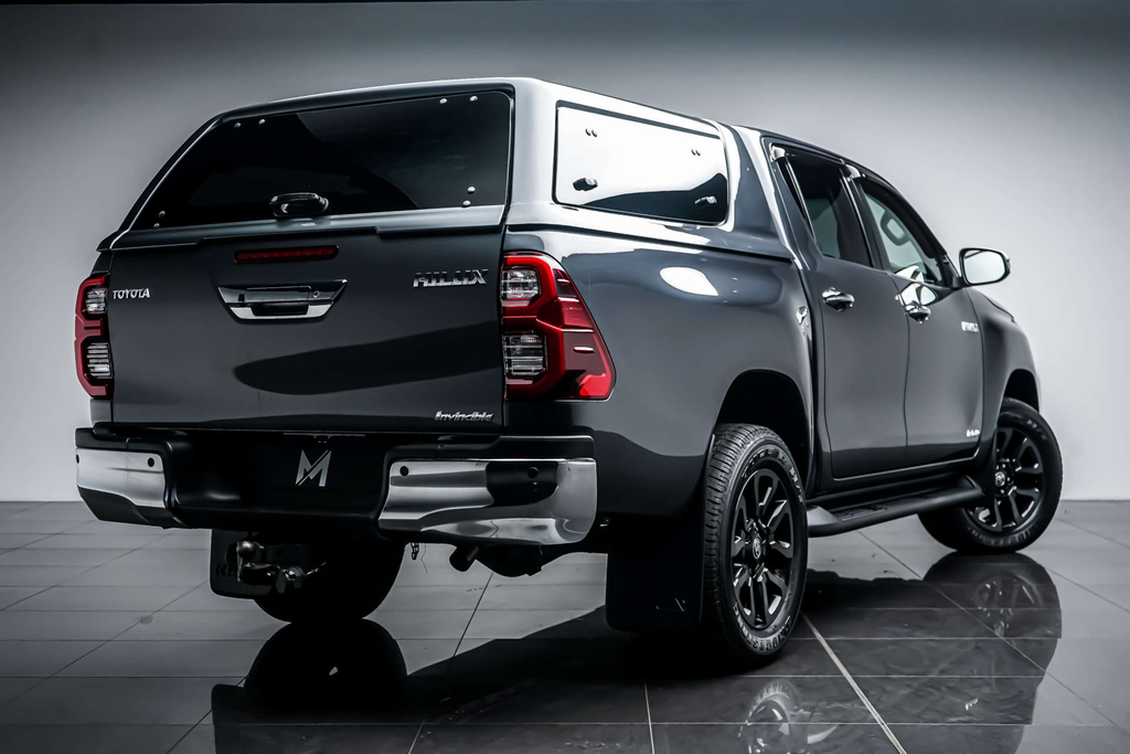 Toyota HILUX   #13