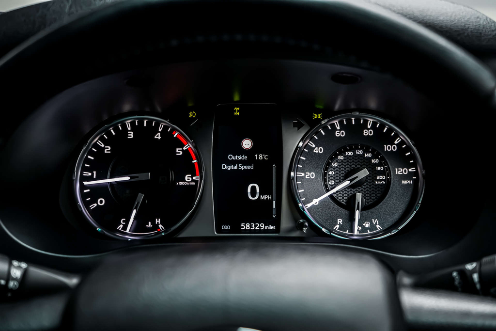 Toyota HILUX   #14