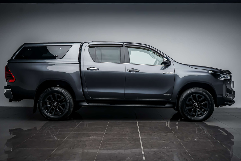 Toyota HILUX   #10