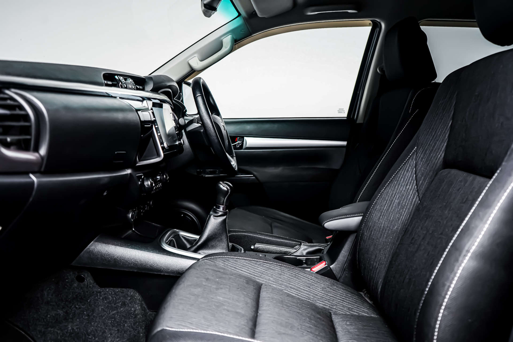 Toyota HILUX   #7
