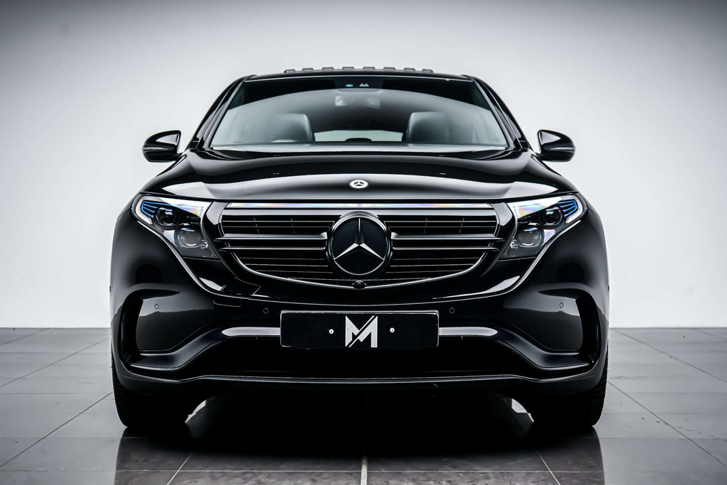 Mercedes-Benz EQC 400 80Kwh Amg Line Premium Suv 4Ma Black #2