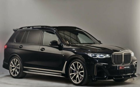 BMW X7 4.4 M50i V8 Black #6