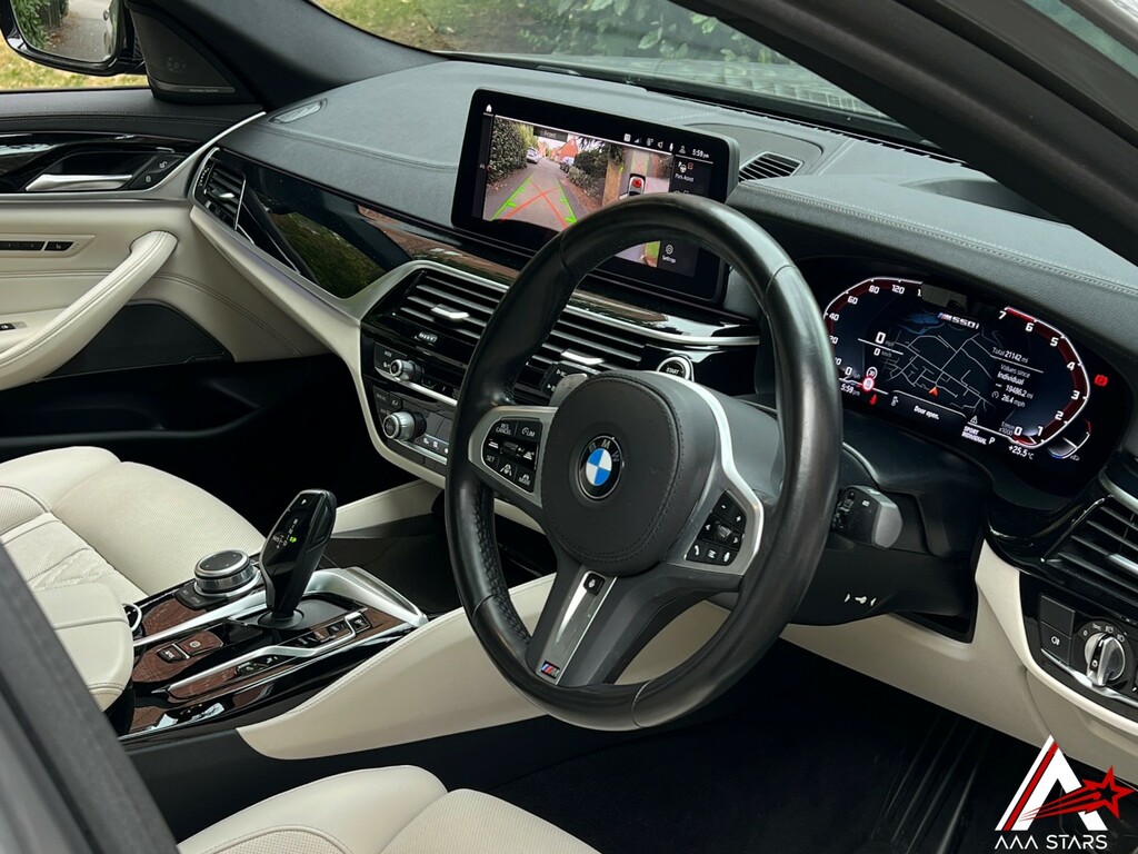 BMW 5 Series 4.4 M550i V8 Steptronic Xdrive Euro 6 Ss Grey #3