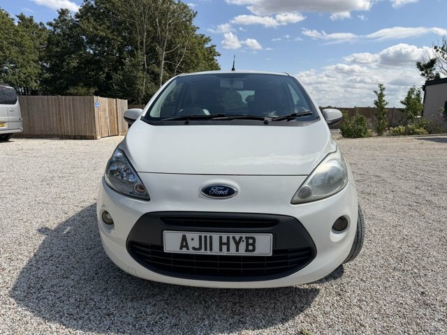Ford KA 1.2 Titanium Hatchback Euro 5 6 White #2