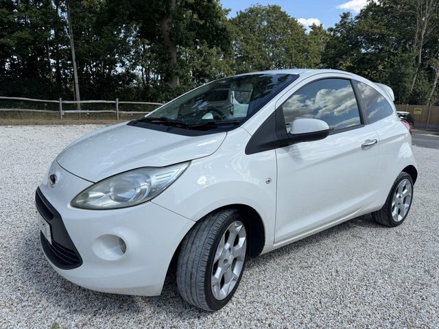 Ford KA 1.2 Titanium Hatchback Euro 5 6 White #3