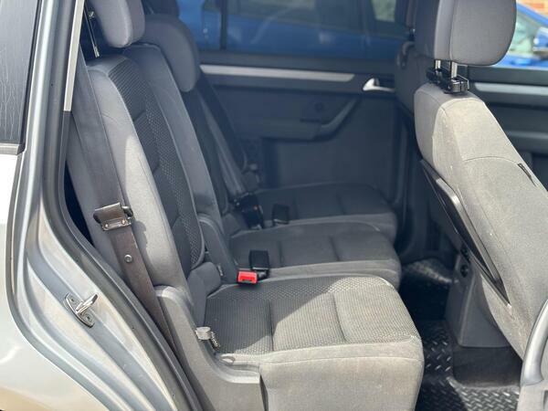 Volkswagen Touran 2012 1.6 S Tdi Dsg 106 Bhp Silver #12
