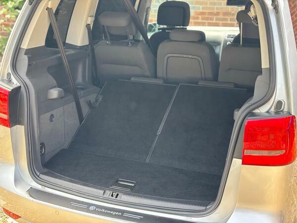 Volkswagen Touran 2012 1.6 S Tdi Dsg 106 Bhp Silver #30