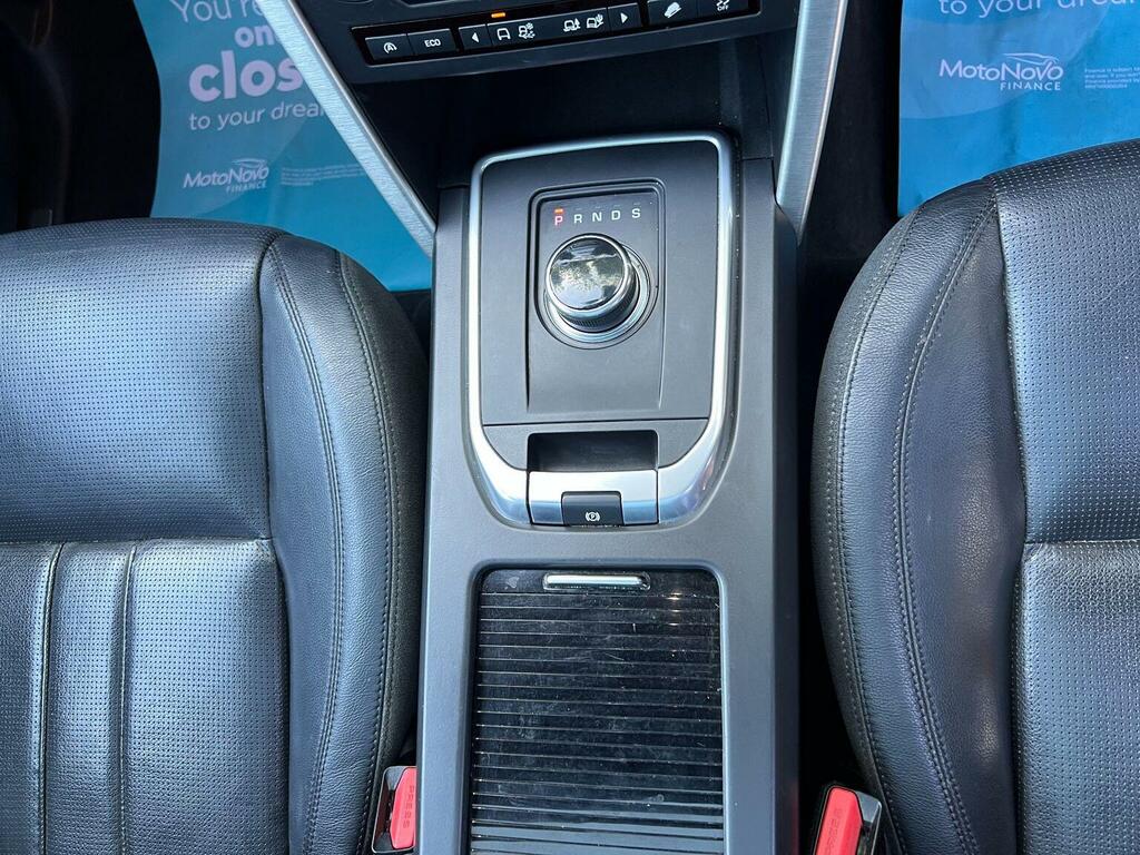 Land Rover Discovery Sport 2.0 Td4 Hse 4Wd White #20