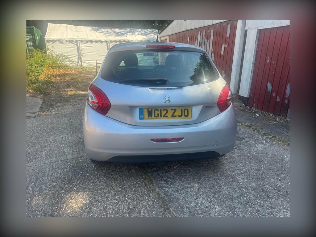 Peugeot 208 1.4 Hdi Access Euro 5 Silver #5