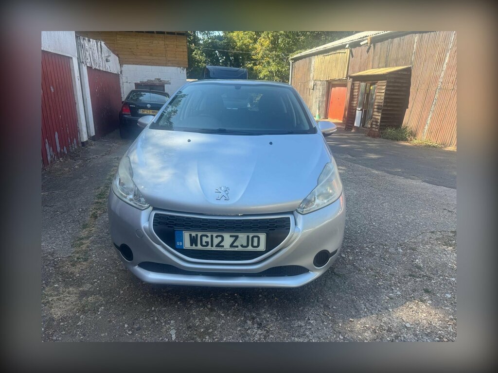 Peugeot 208 1.4 Hdi Access Euro 5 Silver