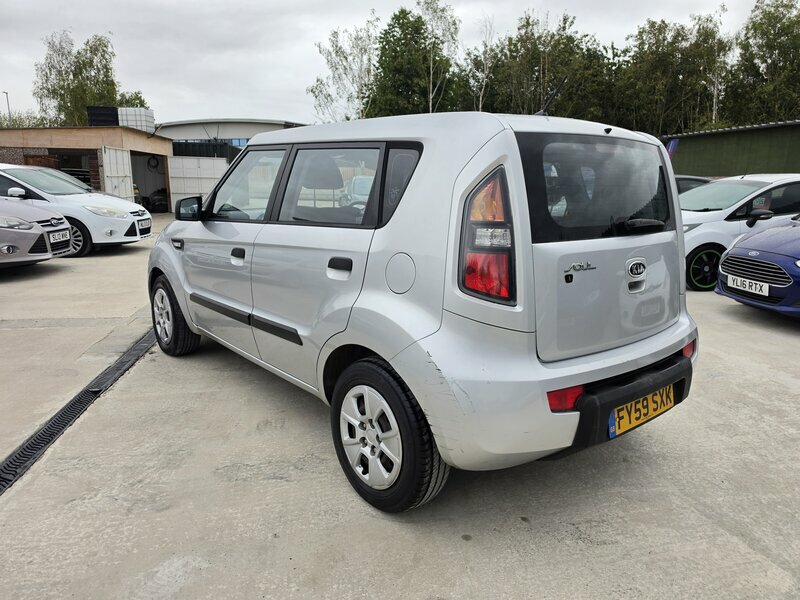 Kia Soul 1.6-Soul-1-5dr Silver #5