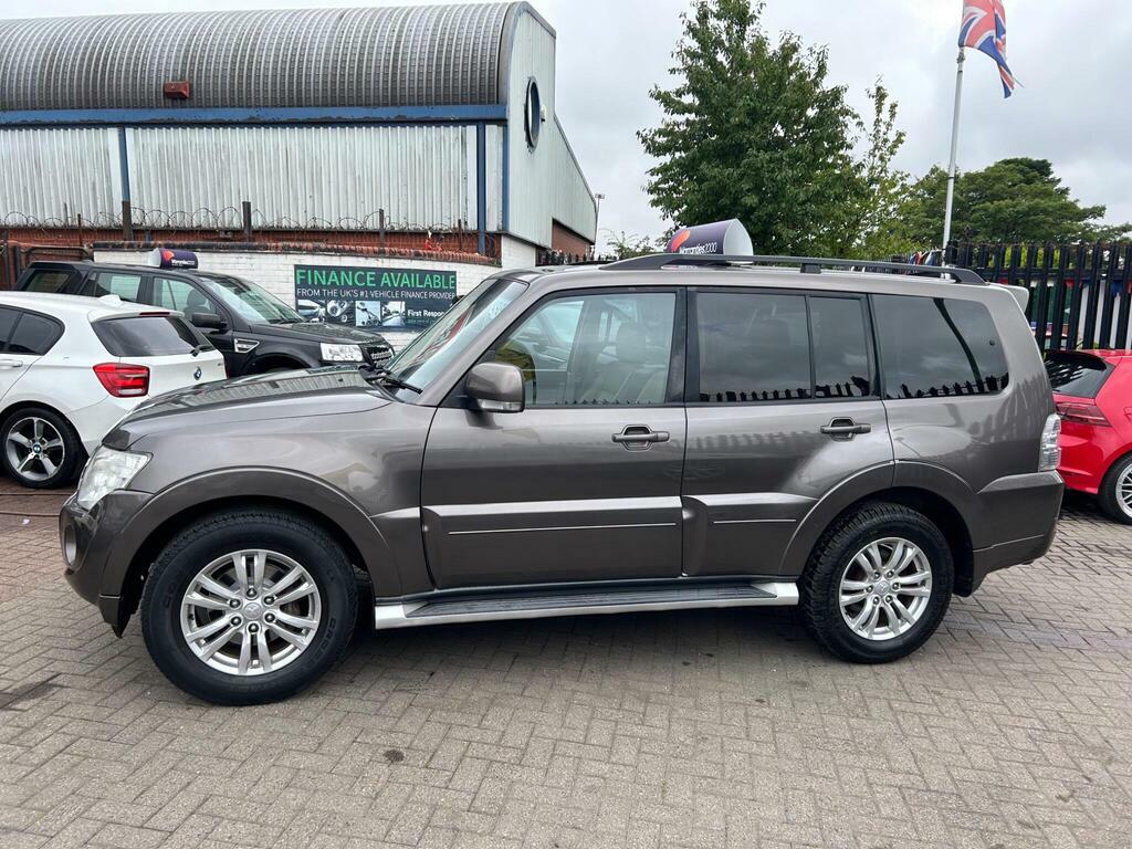 Mitsubishi Shogun 3.2 Di-dc Diamond Suv 4Wd Euro 5 L Red #11