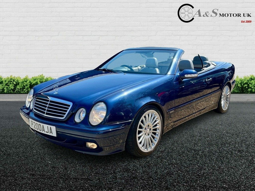 Mercedes-Benz CLK Convertible 3.2 Clk320 Elegance 2000W Blue