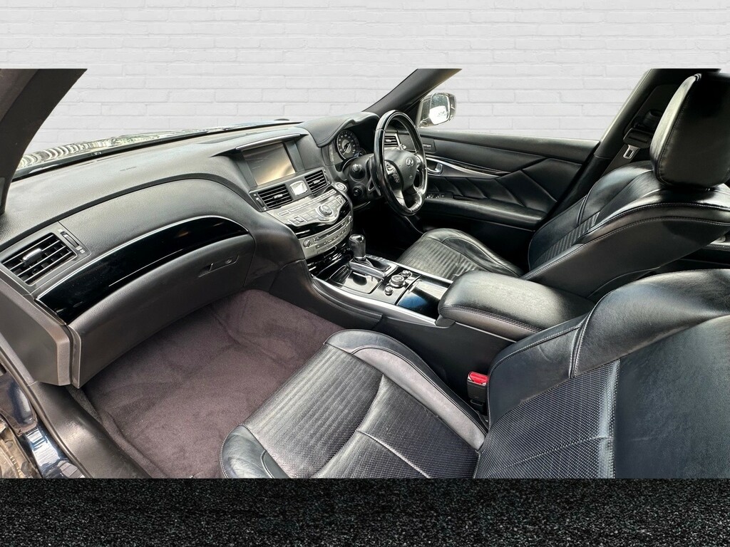 Infiniti Q70 Saloon 2.2D Sport Euro 5 Ss 201515 White #8