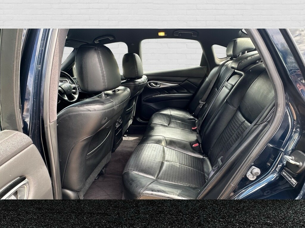 Infiniti Q70 Saloon 2.2D Sport Euro 5 Ss 201515 White #13