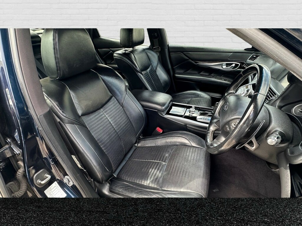 Infiniti Q70 Saloon 2.2D Sport Euro 5 Ss 201515 White #22