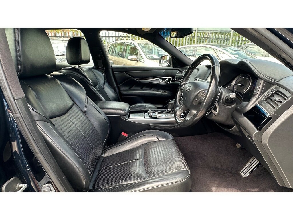 Infiniti Q70 Saloon 2.2D Sport Euro 5 Ss 201515 White #11