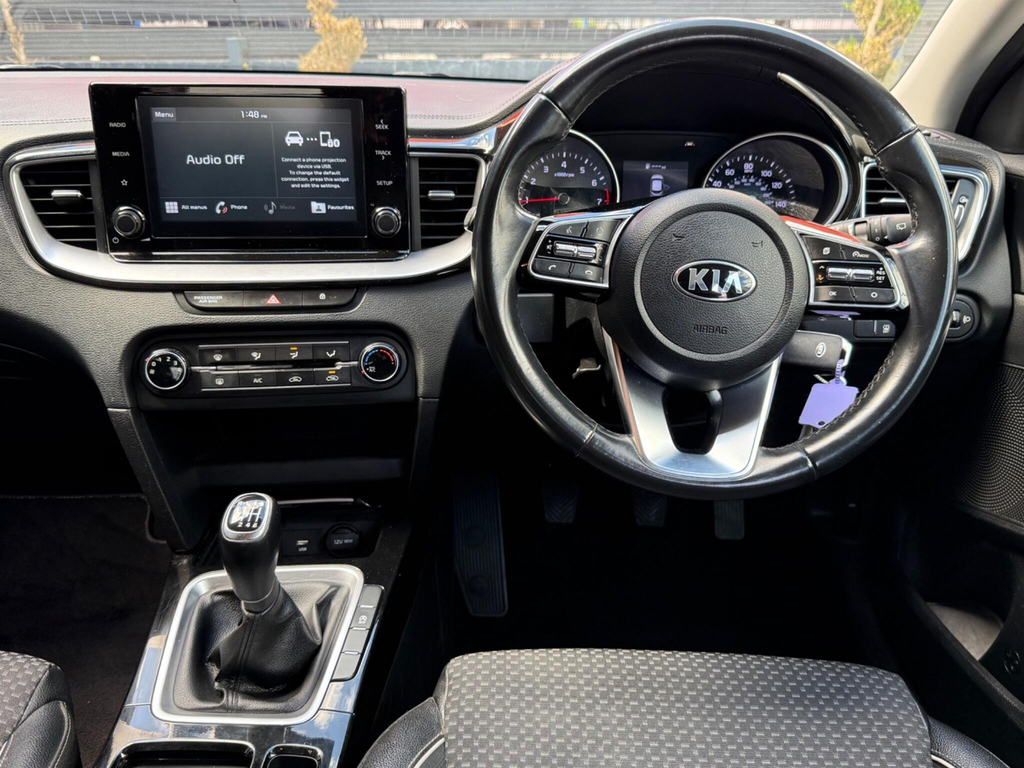 Kia Xceed 1.6 Gdi 8.9Kwh 4 Suv Plug In Hybrid Dct Silver #26