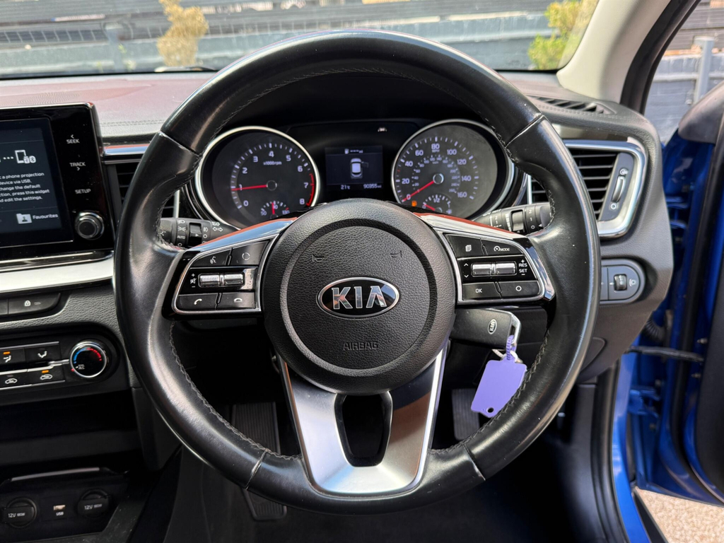 Kia Xceed 1.6 Gdi 8.9Kwh 4 Suv Plug In Hybrid Dct Silver #30