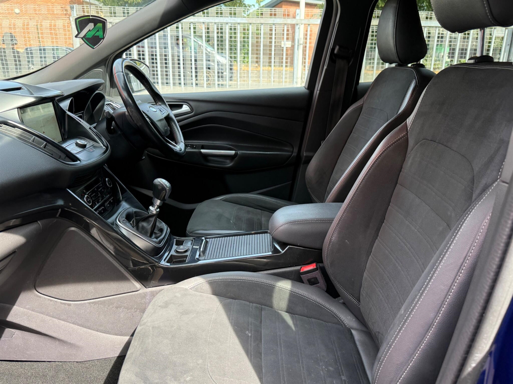 Ford Kuga 2017 1.5T Ecoboost Zetec Suv Eur White #48