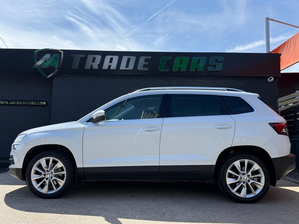 Skoda Karoq Se L Tsi White #4