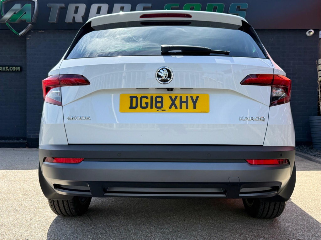 Skoda Karoq Se L Tsi White #6