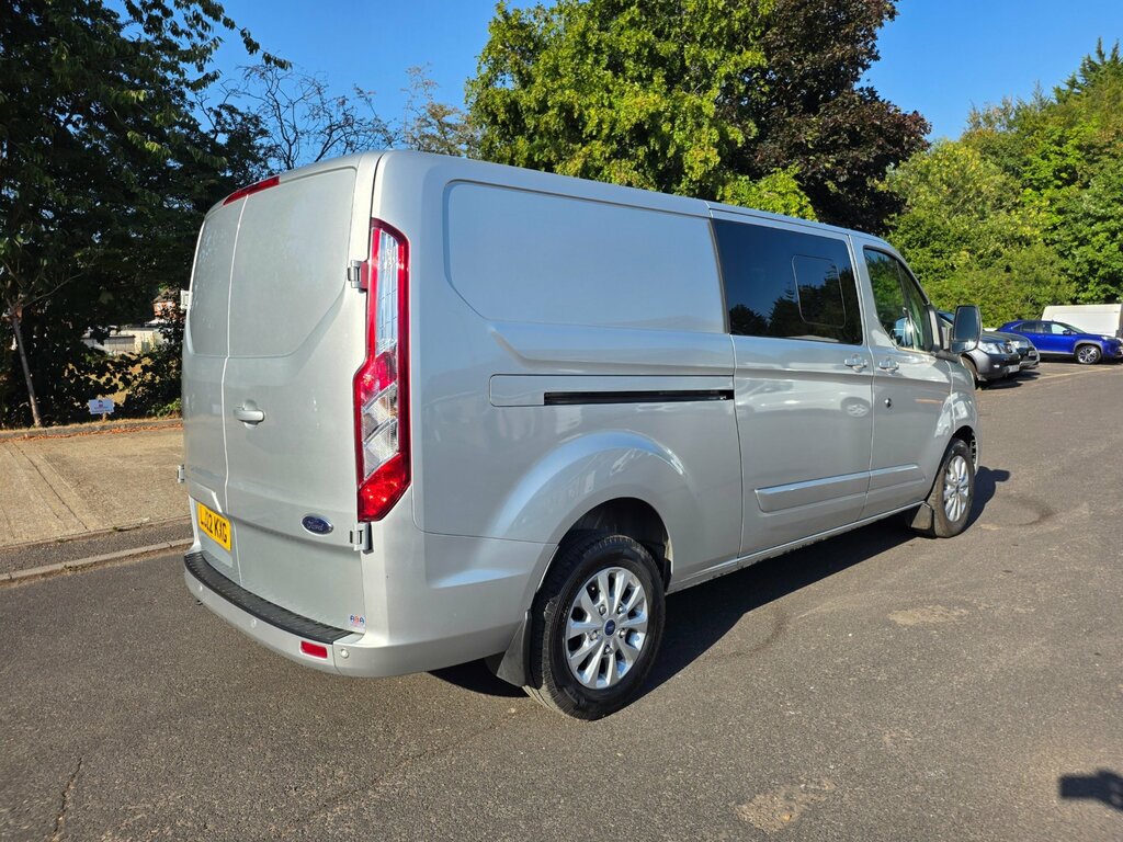 Ford Transit Custom 2.0 320 Ecoblue Limited Crew Van Double Cab Di LJ22KXG Silver #4