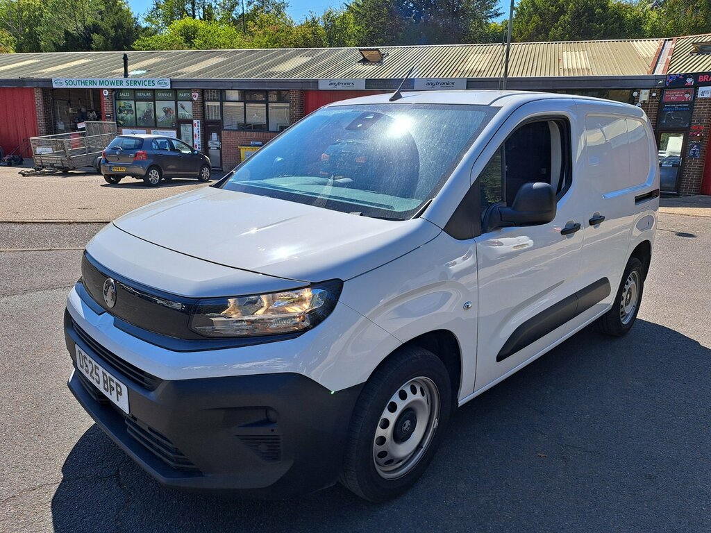 Vauxhall Combo 1.5 Turbo D 2300 Prime-plus Panel Van M White