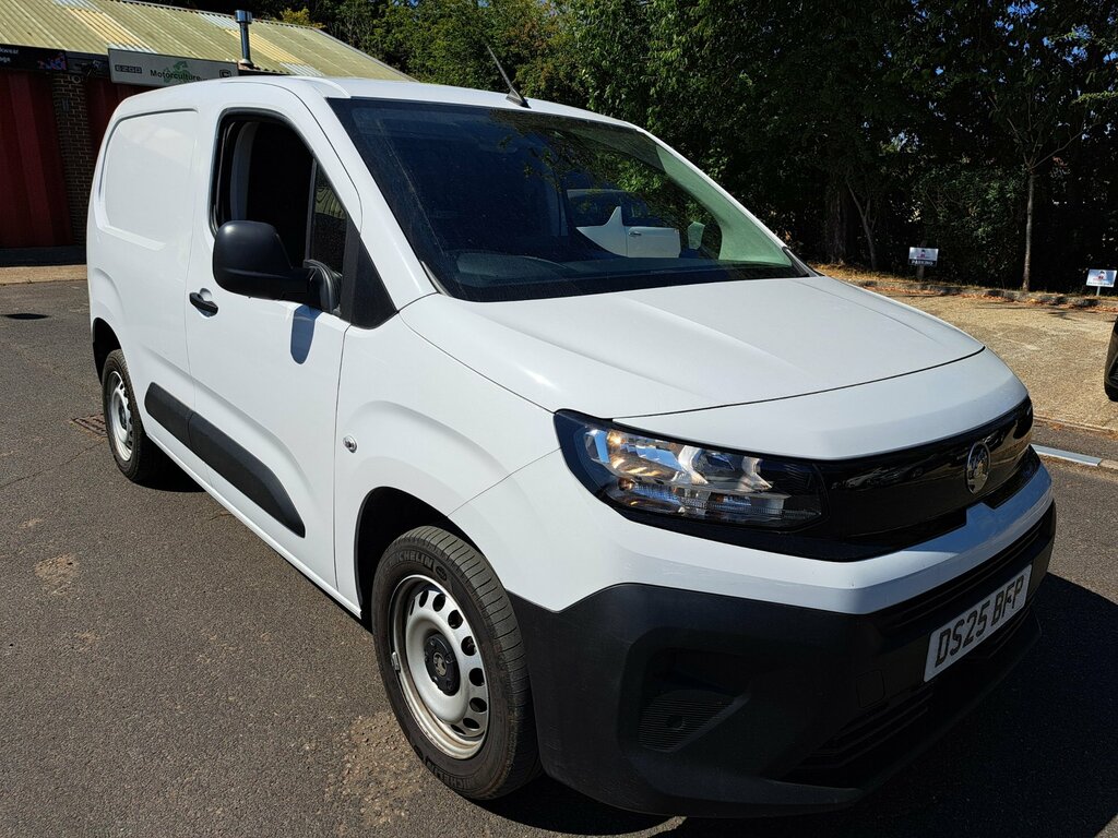 Vauxhall Combo 1.5 Turbo D 2300 Prime-plus Panel Van M White #3