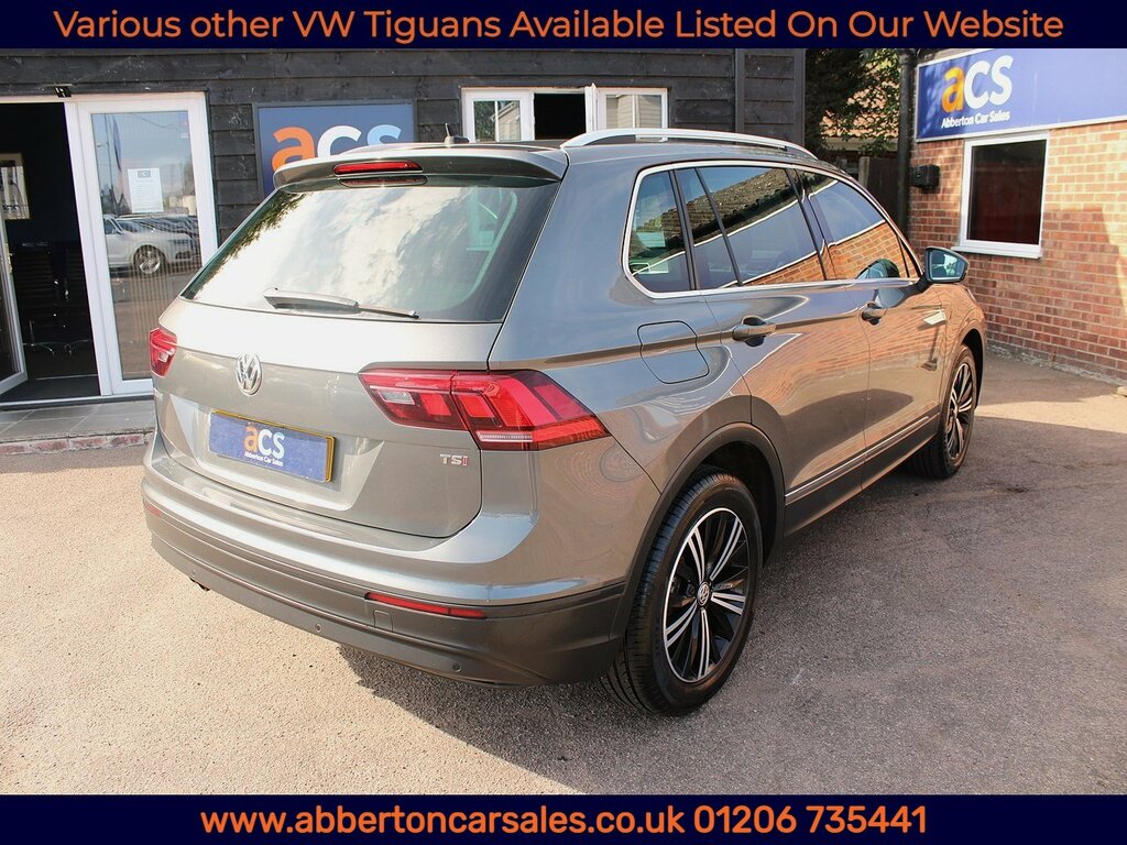 Volkswagen Tiguan Tsi Se Navigation VK67VGT Grey #4