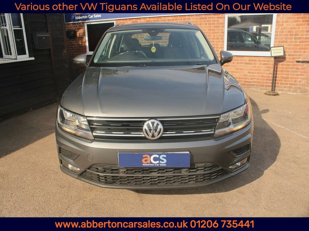 Volkswagen Tiguan Tsi Se Navigation VK67VGT Grey #2