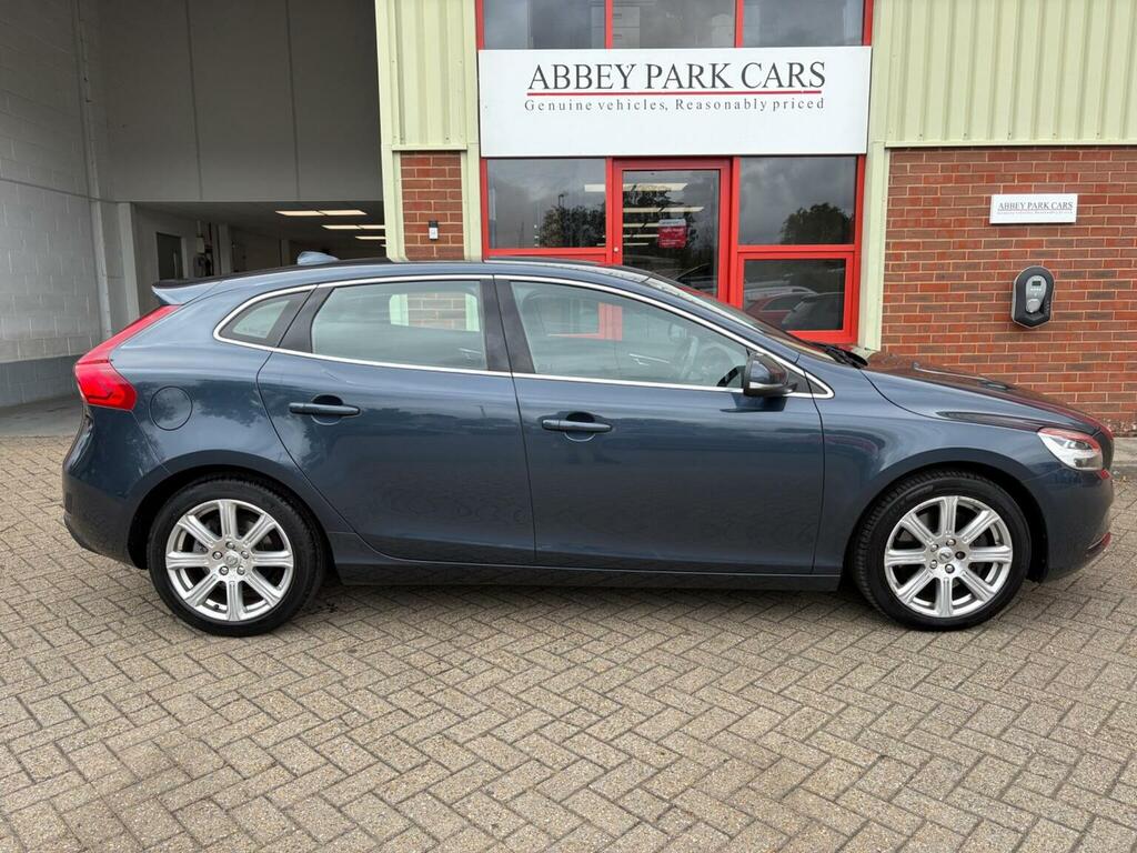 Volvo V40 1.5 T3 Gpf Inscription Euro 6 Ss Blue #2