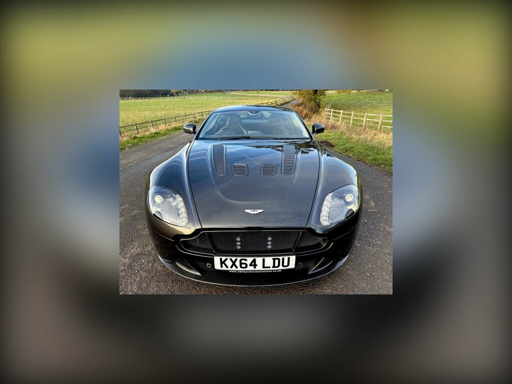 Aston Martin Vantage V12 S 565 Hp Carbon Packs And Carbon Bucket Seats Grey