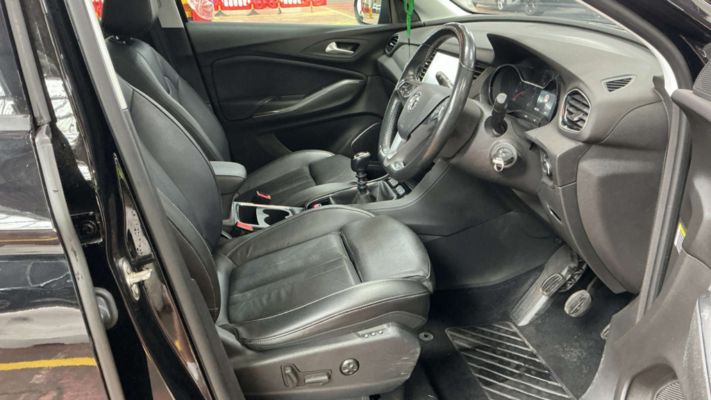 Vauxhall Grandland X Petrol  #5