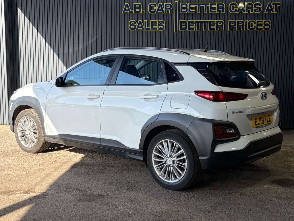 Hyundai Kona T-gdi Premium White #3