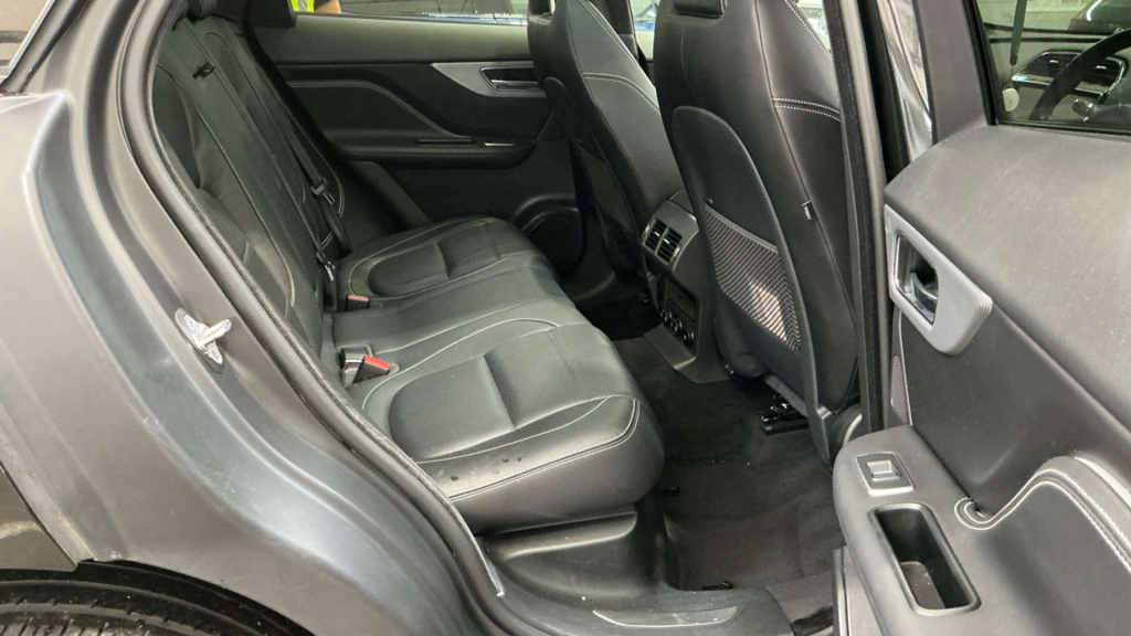 Jaguar F-Pace Diesel SB70VMO  #6
