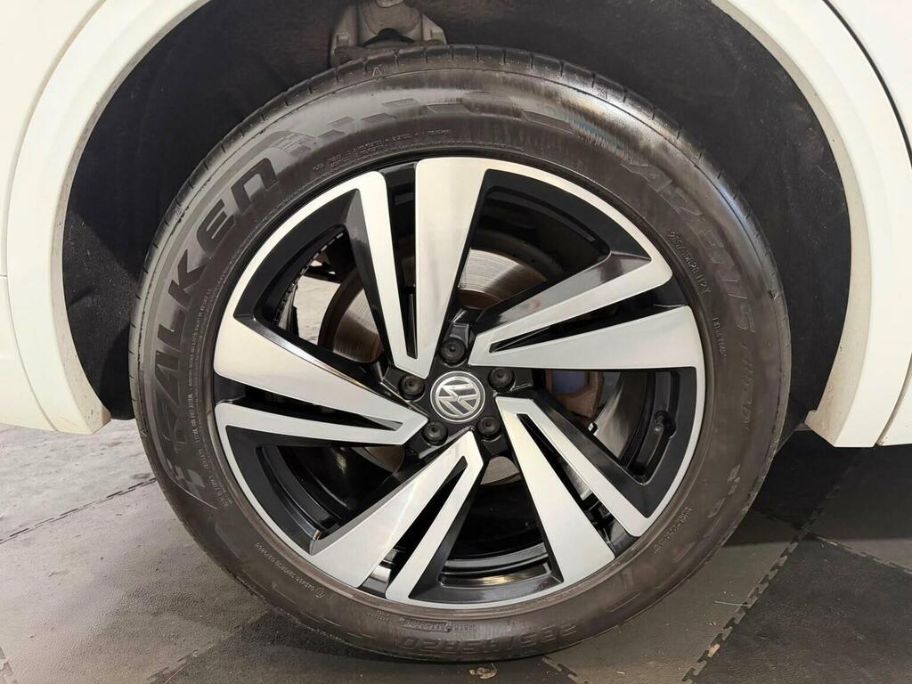 Volkswagen Touareg 3.0 Tdi V6 R-line 4Motion White #30