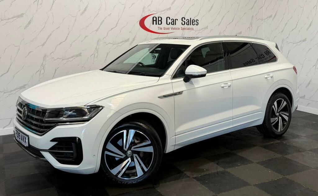 Volkswagen Touareg 3.0 Tdi V6 R-line Tech Tiptronic 4Motion Euro 6 S White