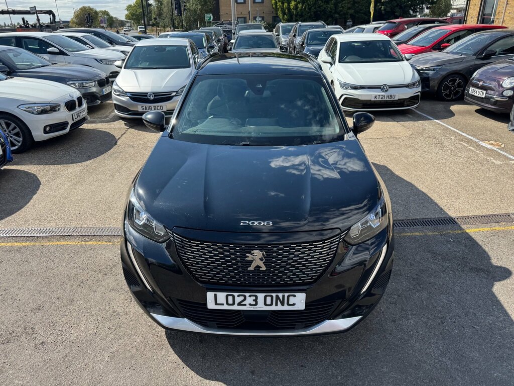 Peugeot 2008 1.2 Puretech Allure Premium Suv Eat E Black #3