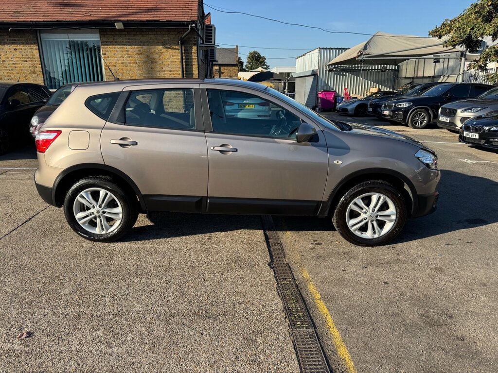 Nissan Qashqai 1.5 Acenta Dci 110 Bhp Grey #14