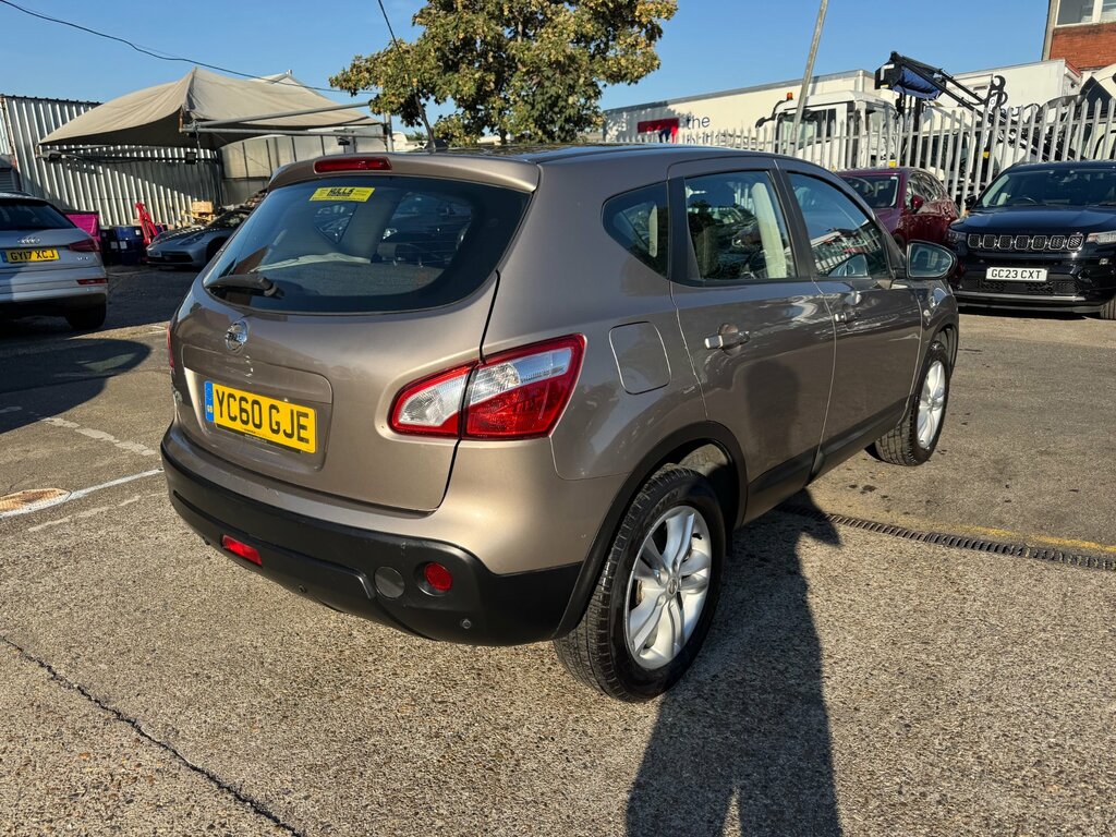 Nissan Qashqai 1.5 Acenta Dci 110 Bhp Grey #8